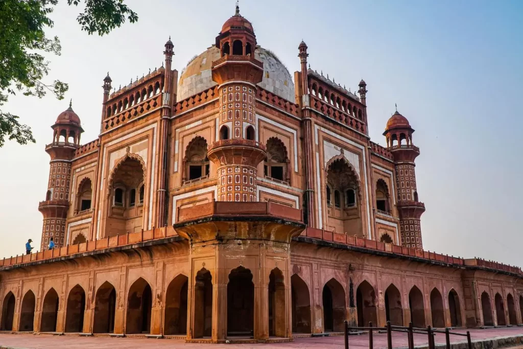 Safdarjung Tomb